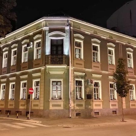 Апартаменты Lumo Ниш Экстерьер фото